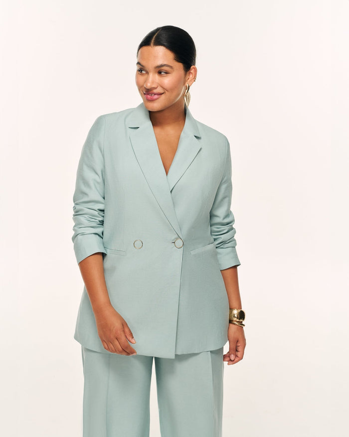 Tenue de bureau femme