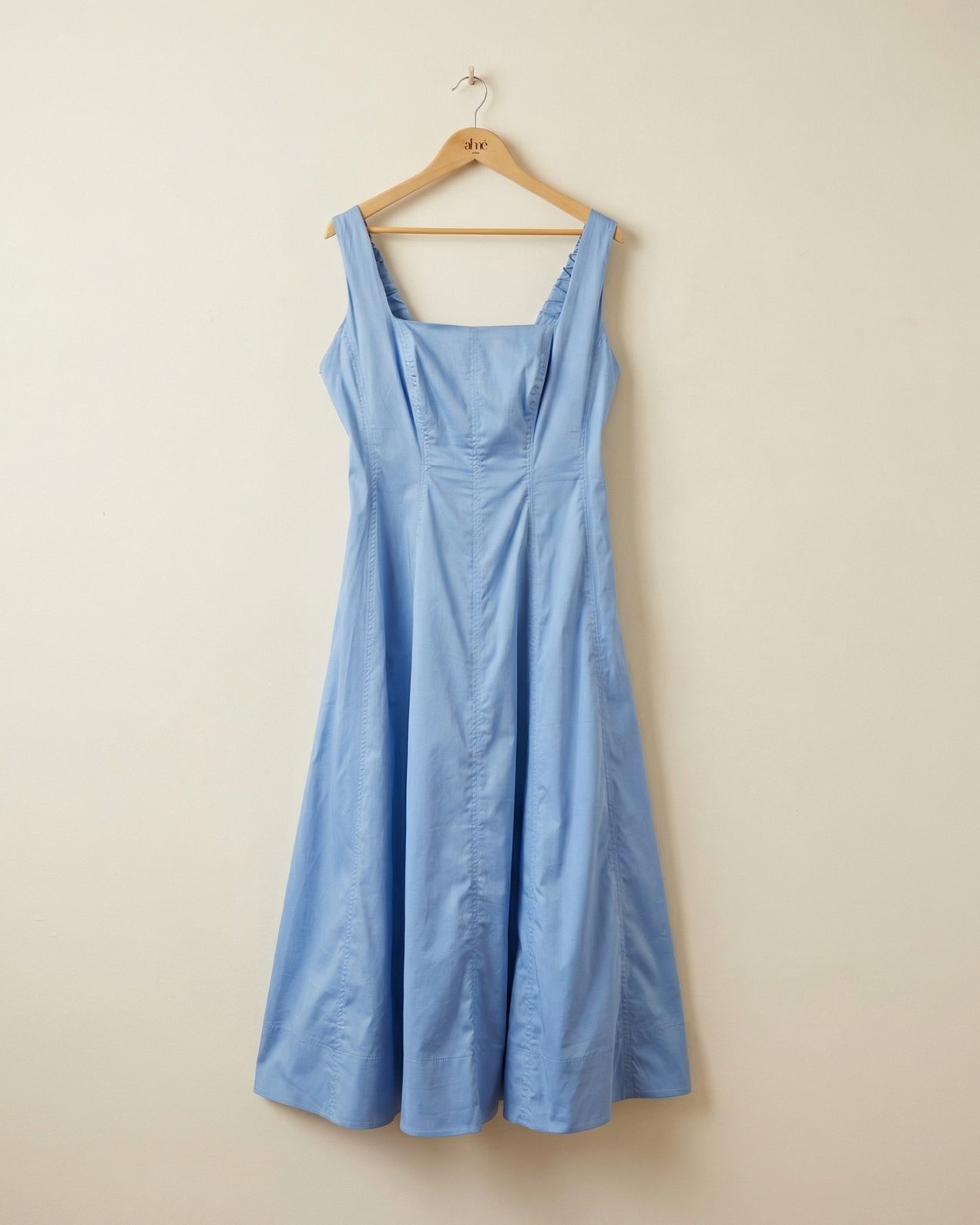 Robe Tess